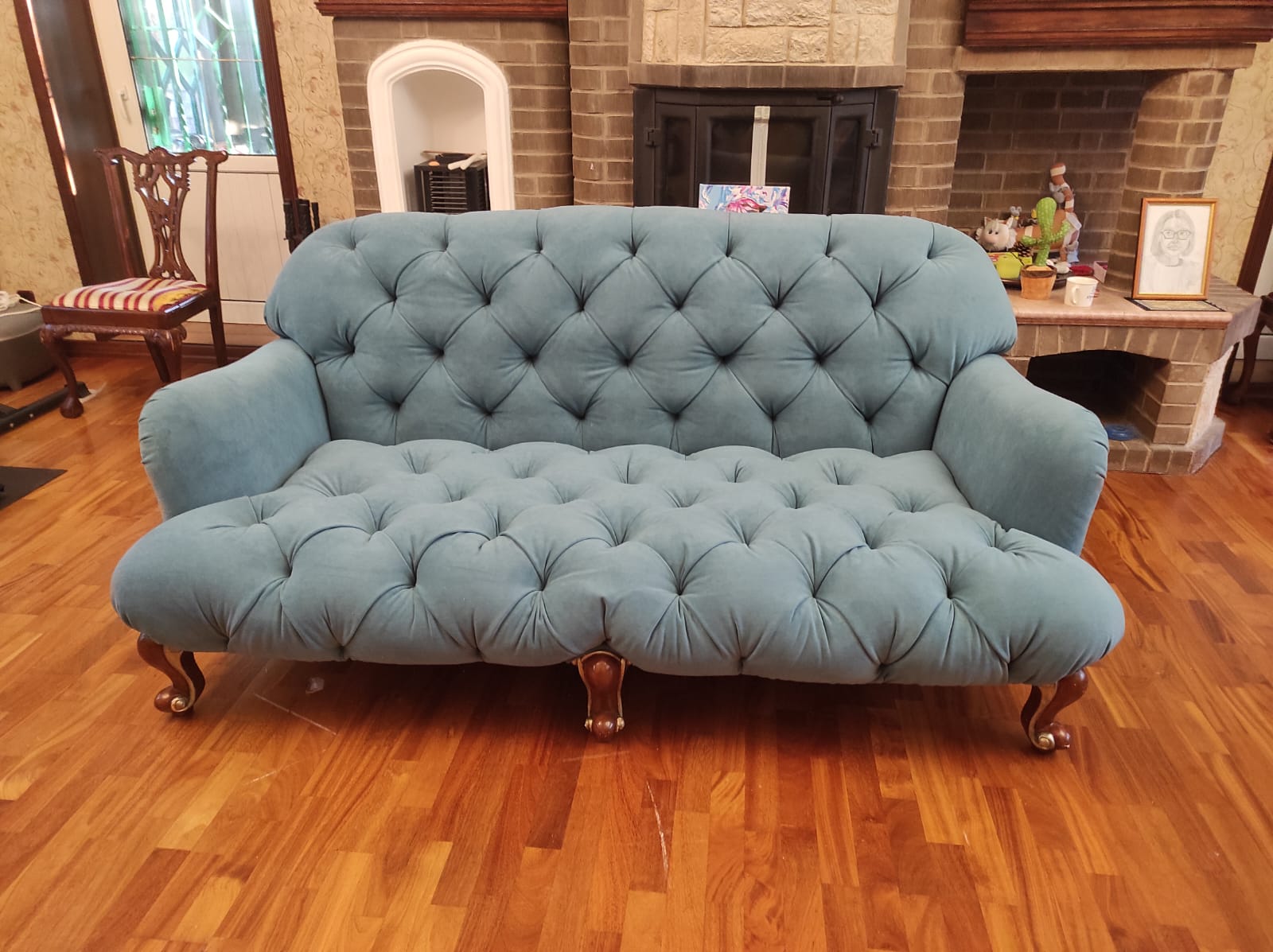 Обивка дивана. Белоярский