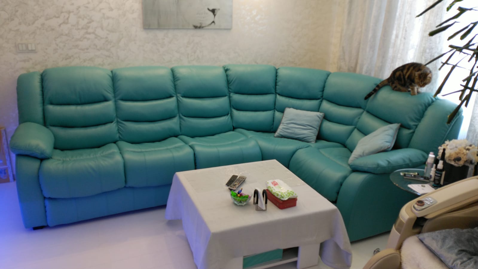 Перетяжка дивана на дому. Белоярский