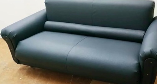 Обивка дивана на дому. Белоярский