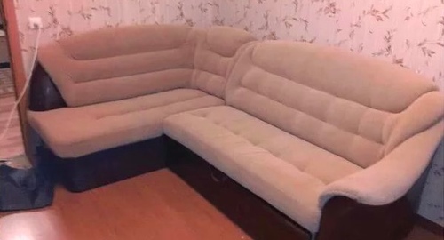 Перетяжка углового дивана. Белоярский