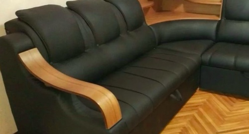 Перетяжка кожаного дивана. Белоярский